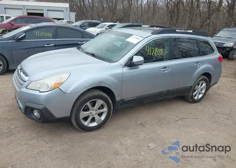 2013 Subaru Outback 2.5I Premium z USA, uszkodzony, nr VIN 4S4BRCGC4D3281879
